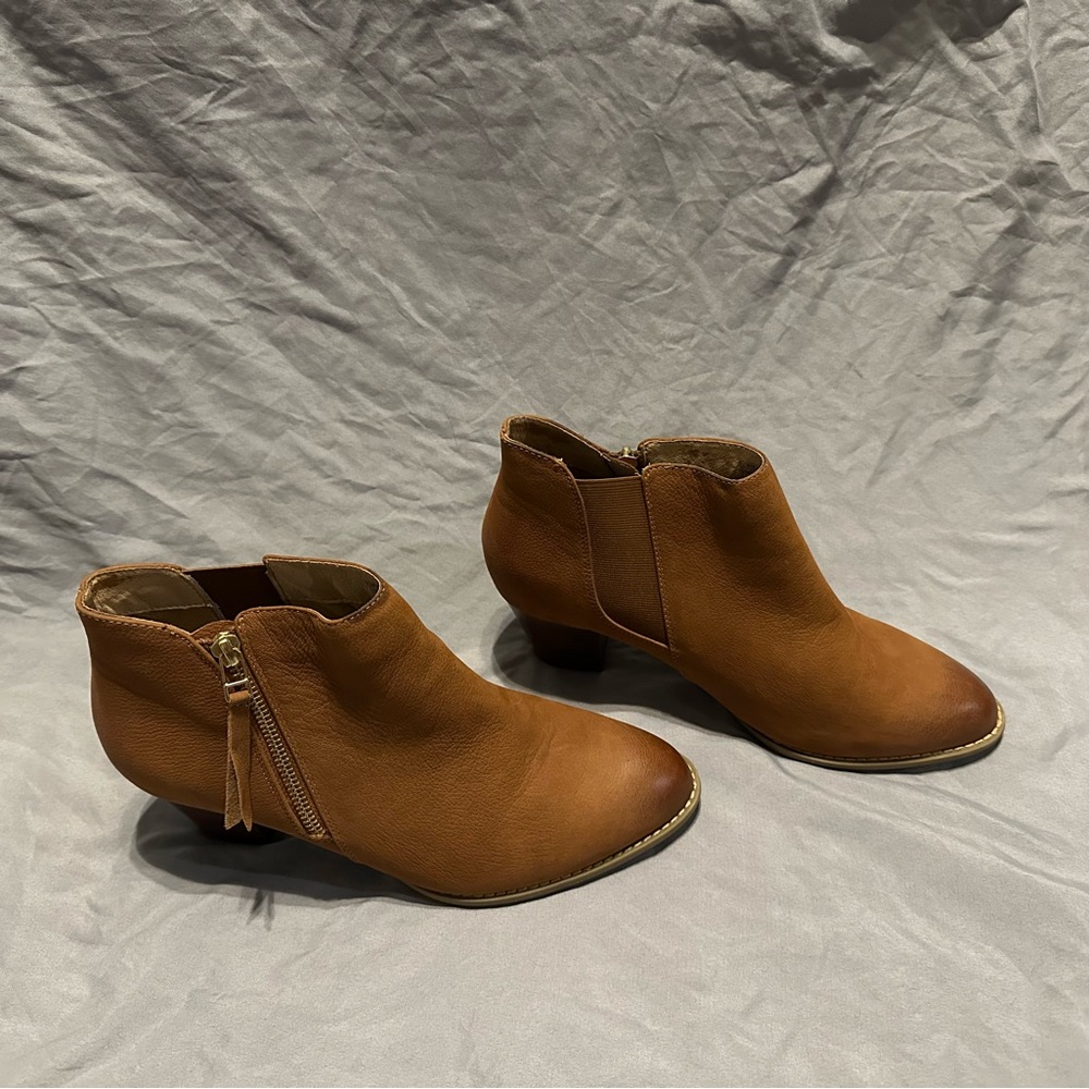 Vionic Tan Ankle Boots with Gold Zipper - Picture 3 of 10
